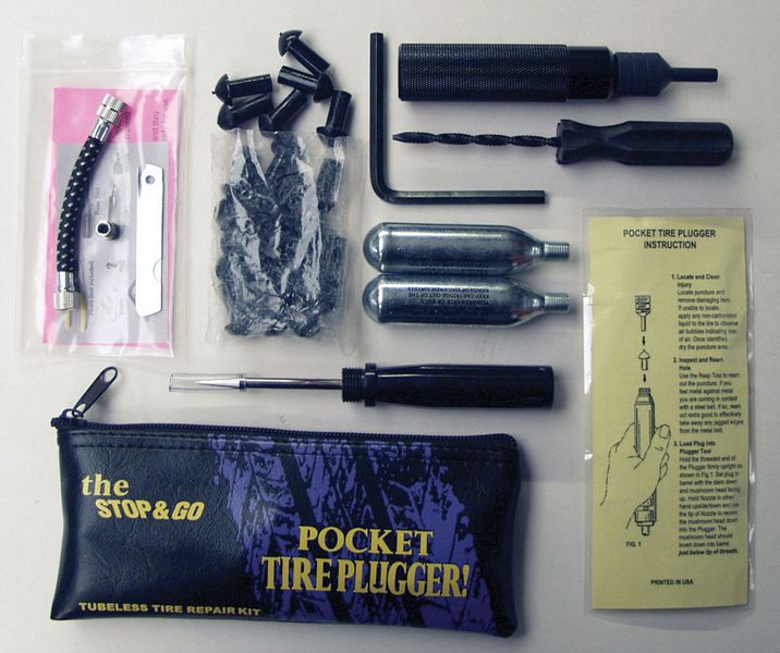 Stop and go pocket tyre plugger