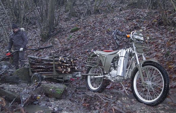Trailer for towing wood with a motorcycle