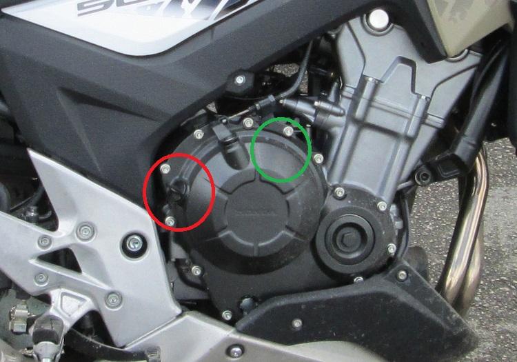 The filler cap is circled in red and there's a green circle where Ren thinks it should be