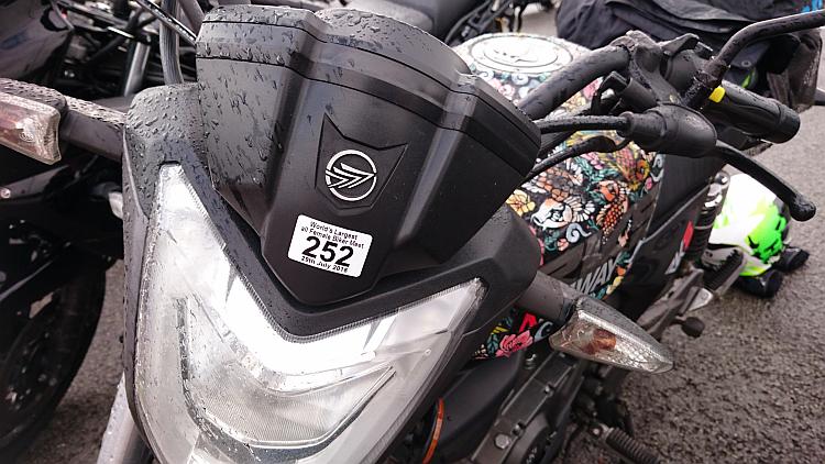 A sticker showing 252 on the front of Sharon's Keeway RKS125