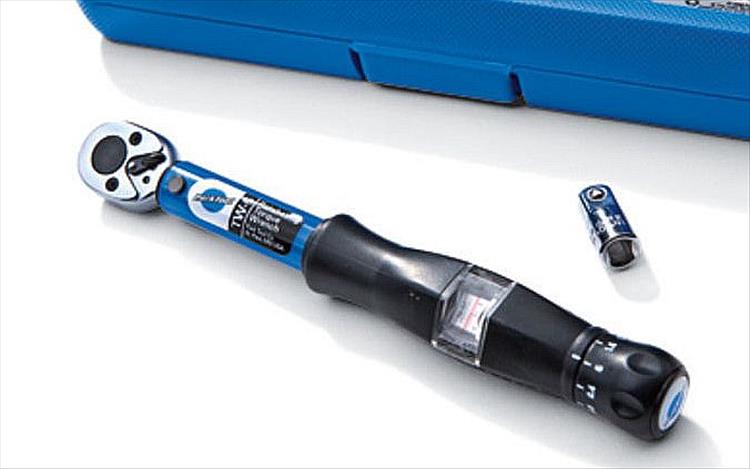 A small short torque wrench