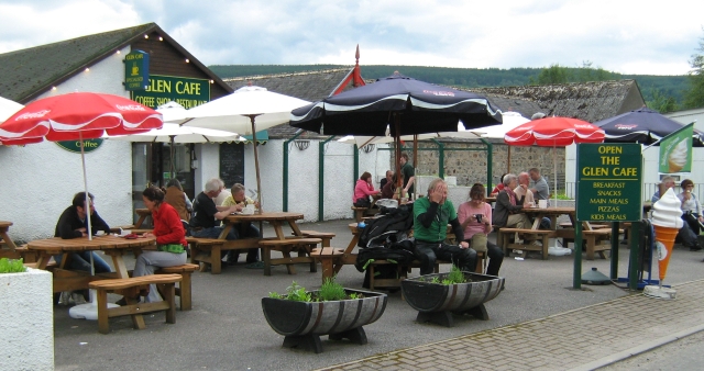 a cafe in Drumnadrochit where the lodge was supposed to be.