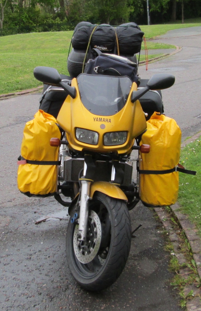 front view of the fazer with the full load showing the side bags