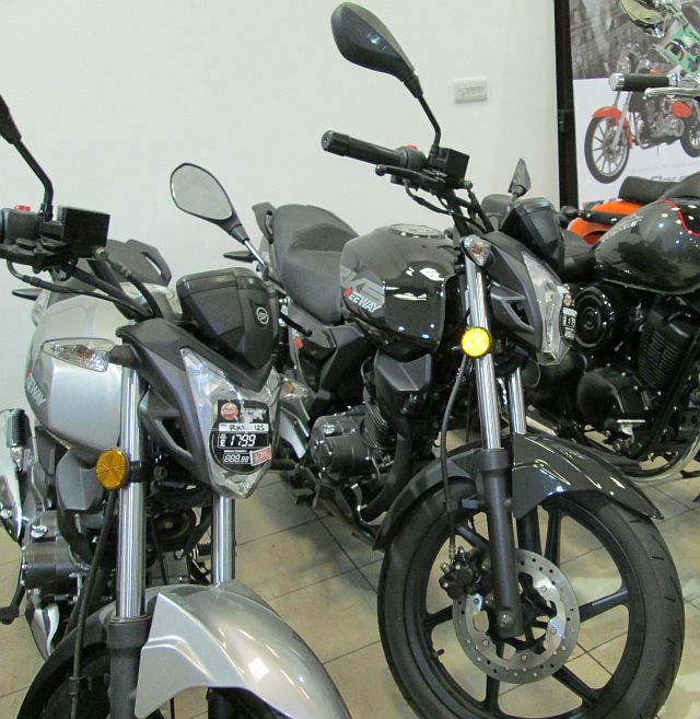 2 keeway rks 125's in the showroom, one black and one grey