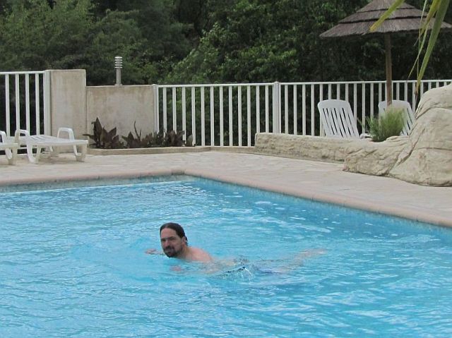ren, the bf, swimming in the pool too