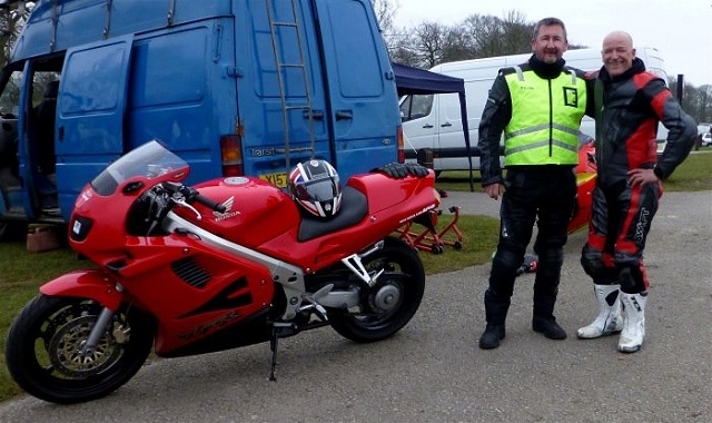 tom and his friend geoff stood outside the van at cadwell park