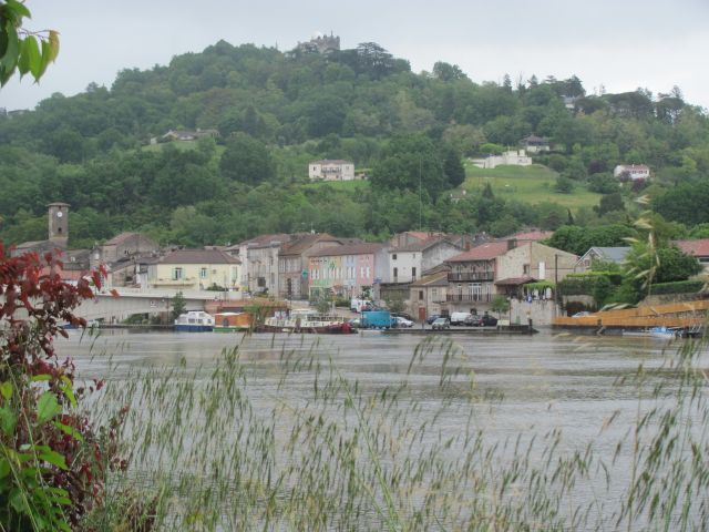the river lot flowing fast through the towns