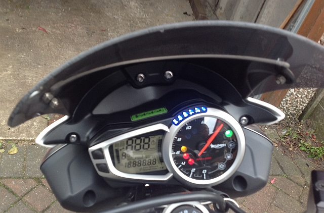 the speedo and clocks on the street triple r with the bright blue lights