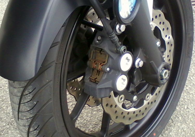 front brakes on the MT07, yamamha's silver dot