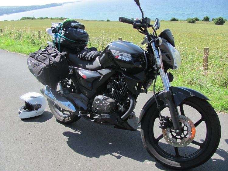 Sharon's Keeway RKS 125 at the Ayrshire coast with a big load of luggage