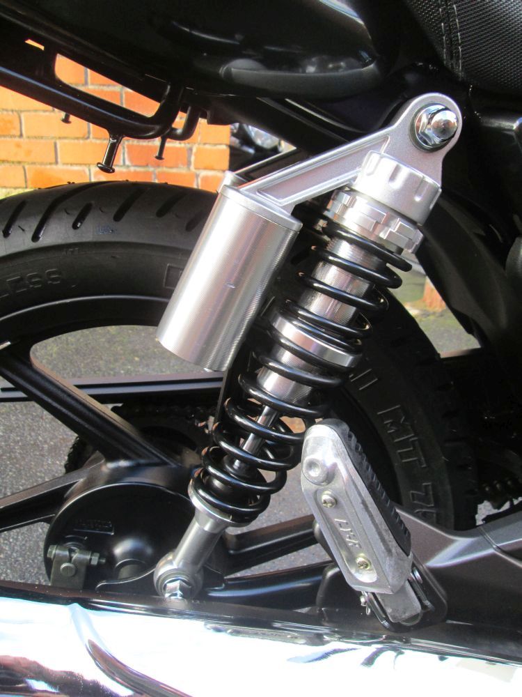 the gas assisted shock gleaming on the rear of the bike