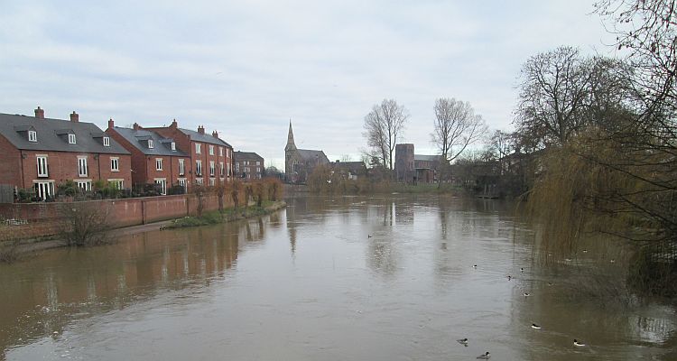 shrewsbury, a river and houses in mild conditions january 2014