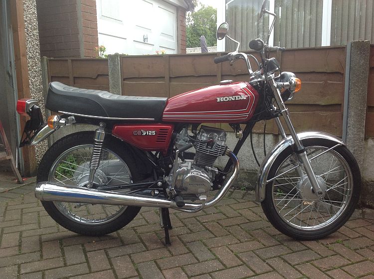 Latchy's restored classic 1970's CG 125 Honda