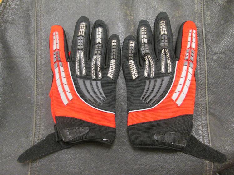 Showing the top of the Q-Tech Race gloves