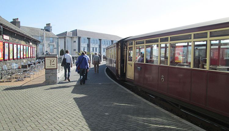 a few carriages on porthmadog's station