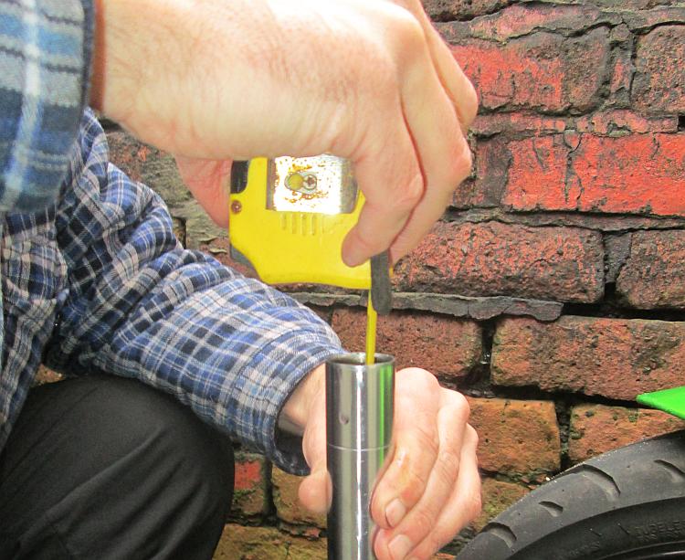 Measuring the fork oil level using an ordinary tape measure