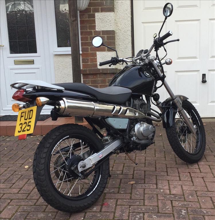Pièces de rechange et accessoires pour Honda CLR 125 CITYFLY