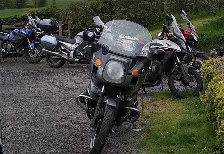 BMW R100RT at the tea rooms