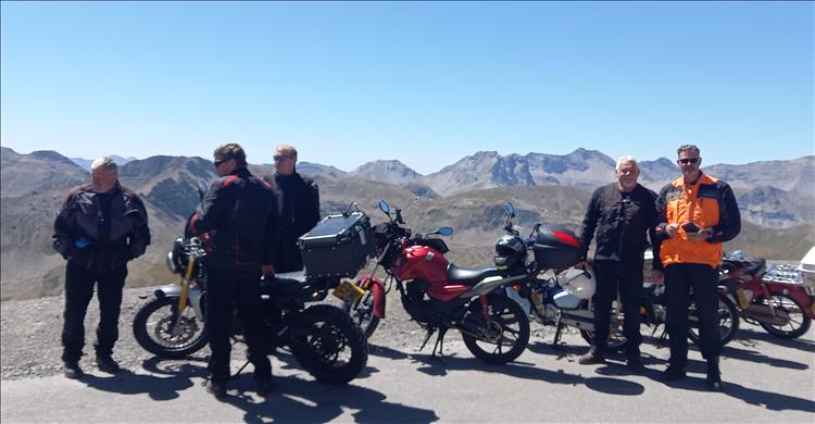 The 5 chaps and the 5 125s at the top of the highest road in Europe