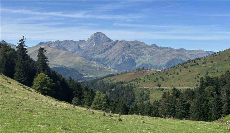 Another amazing image of mountains in the Pyrenees